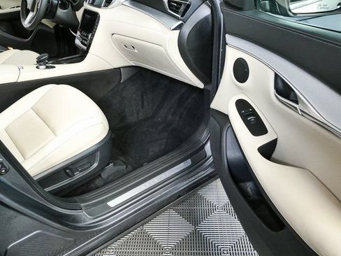 Used 2020 INFINITI QX50 Luxe w/ Navigation Package AWD/4WD image 25