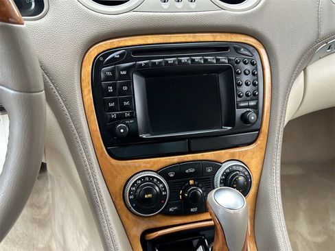 Used 2004 Mercedes-Benz SL 500 image 22