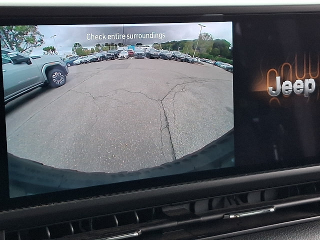 Used 2024 Jeep Wrangler Unlimited AWD/4WD image 13