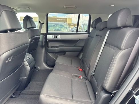 New 2026 Hyundai Santa Fe SE FWD image 9