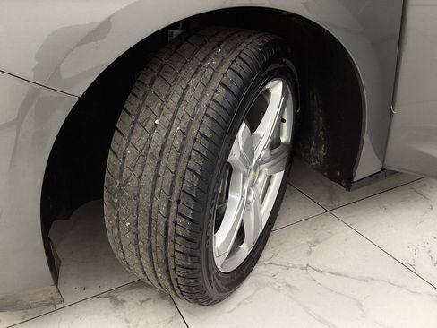 Used 2017 Chevrolet Volt LT w/ Comfort Package image 42