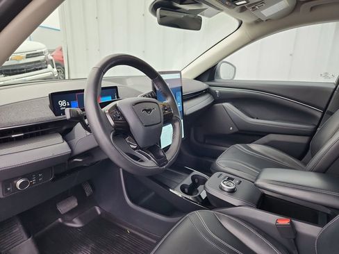 Used 2021 Ford Mustang Mach-E Premium image 14