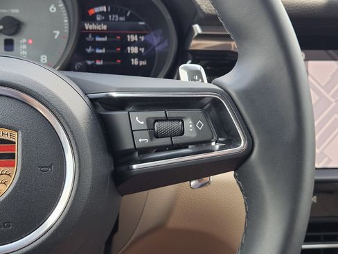 Certified 2026 Porsche Macan S AWD/4WD image 27