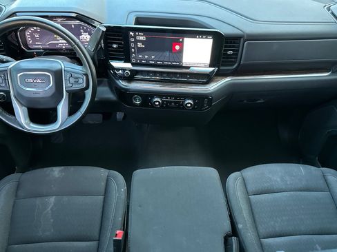 Used 2024 GMC Sierra 1500 Elevation image 15