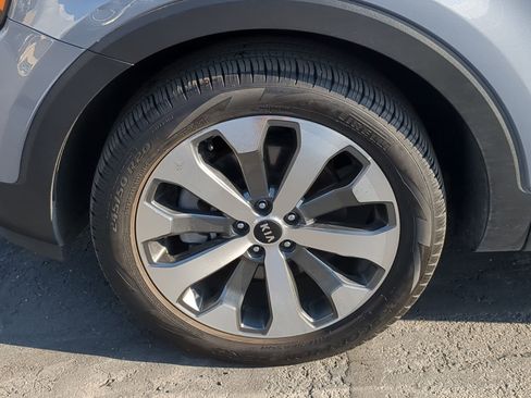 Used 2021 Kia Telluride S image 13