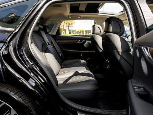 Used 2025 Genesis G80 2.5T Advanced image 34