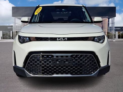 Certified 2024 Kia Soul EX FWD image 2