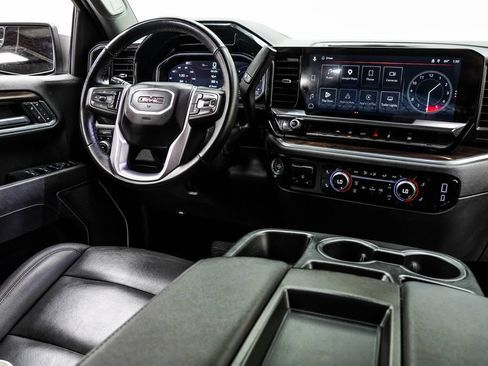Used 2025 GMC Sierra 1500 SLT AWD/4WD image 23