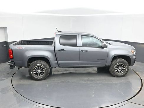 Used 2022 Chevrolet Colorado W/T w/ WT Convenience Package AWD/4WD image 37