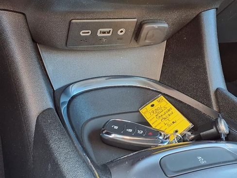 Used 2023 Chevrolet Malibu LT image 14