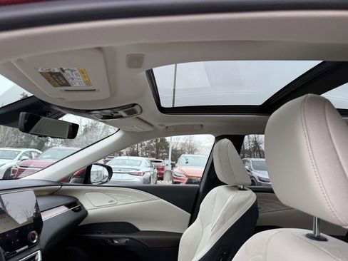 Used 2025 Lexus RX 450h Luxury w/ Convenience Package image 21