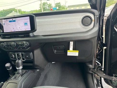 New 2026 Jeep Wrangler Unlimited Sport AWD/4WD image 25