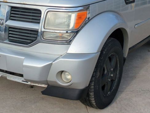 Used 2007 Dodge Nitro SXT image 11