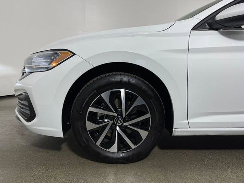 Used 2024 Volkswagen Jetta S image 12