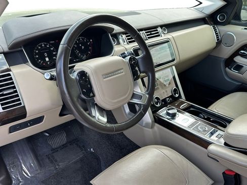 Used 2018 Land Rover Range Rover Supercharged image 13