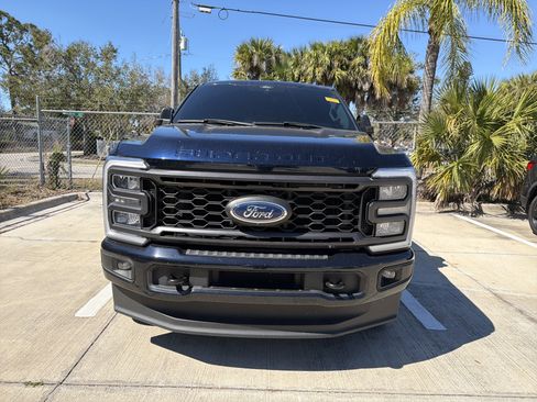 Used 2024 Ford F250 XLT w/ XLT Premium Package image 2