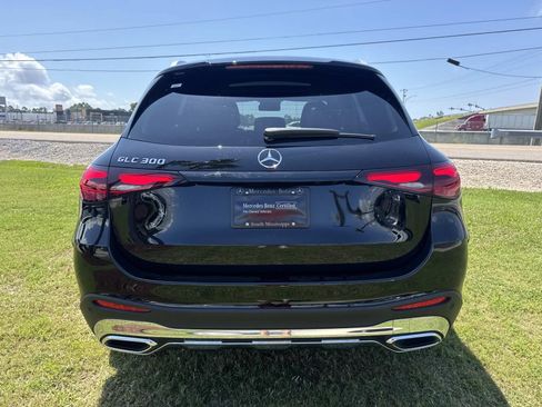 Used 2026 Mercedes-Benz GLC 300 image 6