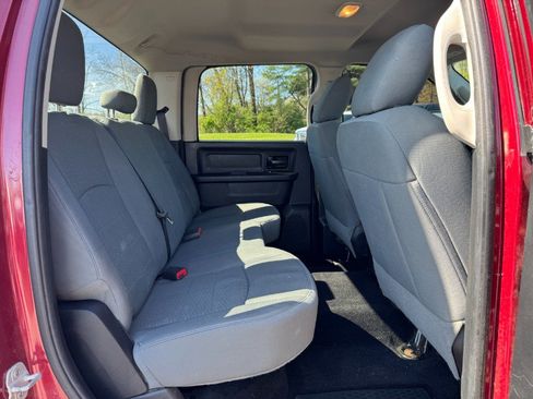 Used 2014 RAM 1500 ST w/ SXT Appearance Group AWD/4WD image 17