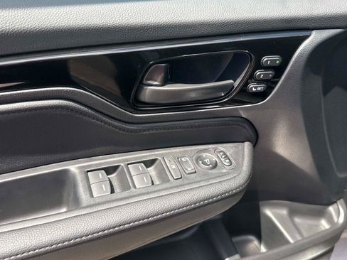 Certified 2026 Honda Odyssey Touring image 19