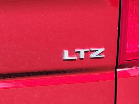 Used 2021 Chevrolet Silverado 1500 LTZ w/ LTZ Convenience Package II AWD/4WD image 13