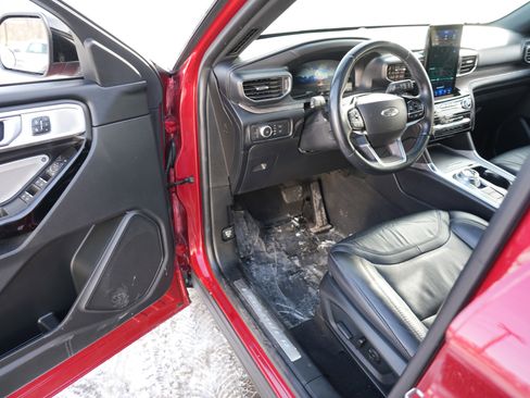 Used 2021 Ford Explorer Platinum w/ Equipment Group 601A image 15