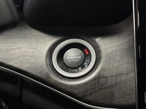 Used 2022 Jeep Grand Cherokee L Limited image 23