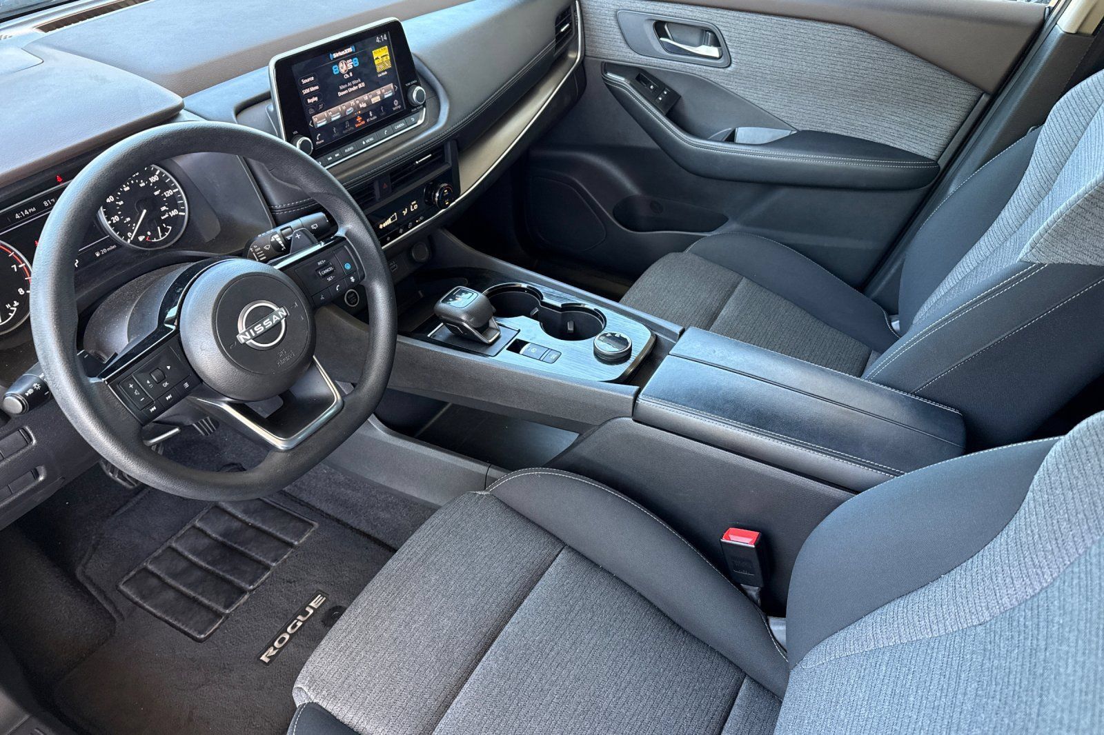 Used 2023 Nissan Rogue SV AWD/4WD image 5