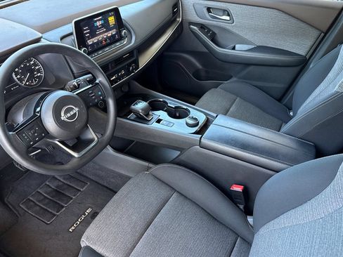 Used 2023 Nissan Rogue SV AWD/4WD image 5