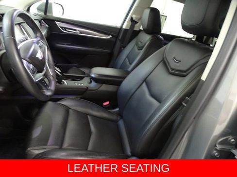 Used 2018 Cadillac XT5 Luxury w/ Driver Awareness Package AWD/4WD image 2