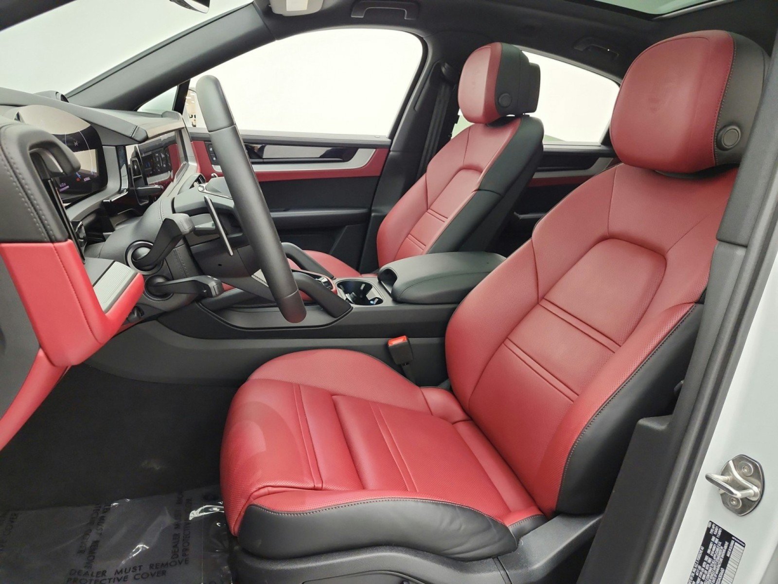 Used 2025 Porsche Cayenne Coupe AWD/4WD image 13