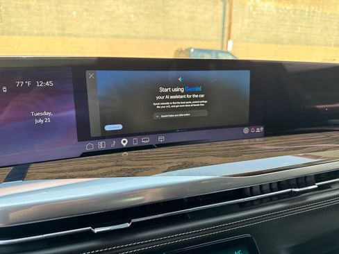 Used 2025 Cadillac Escalade Sport Platinum w/ LPO, Floor Liner Package AWD/4WD image 20