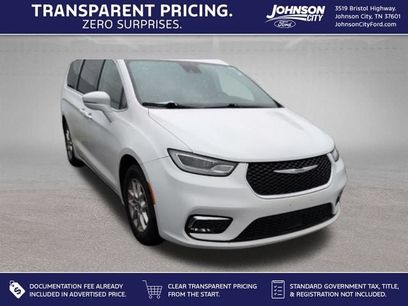 Used 2022 Chrysler Pacifica Touring-L