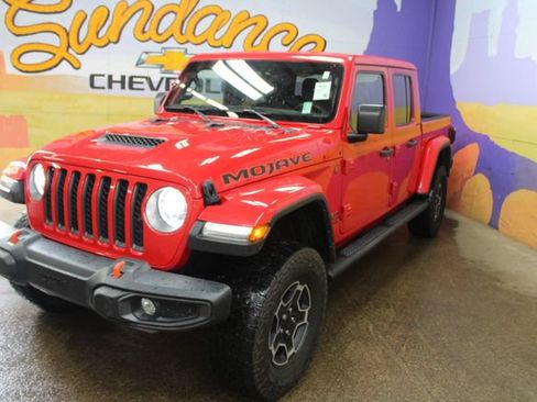 Used 2023 Jeep Gladiator Mojave w/ LED Lighting Group AWD/4WD image 7