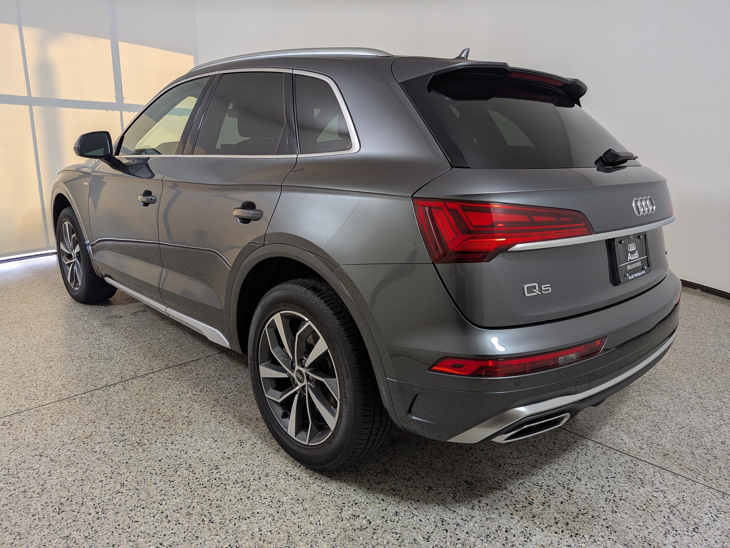 Certified 2023 Audi Q5 2.0T Premium Plus w/ Premium Plus Package AWD/4WD image 4
