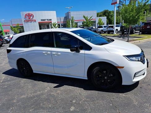 Used 2024 Honda Odyssey Sport image 6