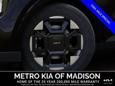 New 2026 Kia Carnival EX FWD image 9