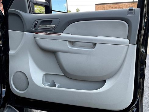 Used 2013 Chevrolet Silverado 3500 LTZ w/ LTZ Plus Package image 24