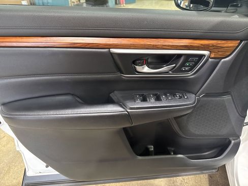 Used 2018 Honda CR-V EX-L image 19