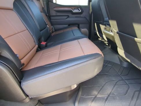 Used 2025 Chevrolet Silverado 1500 High Country w/ High Country Premium Package image 25