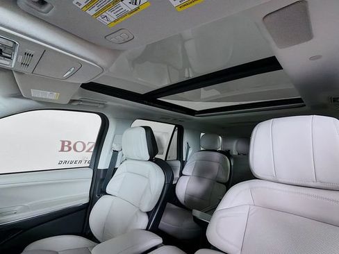 New 2026 Lincoln Navigator Reserve w/ Jet Appearance Package AWD/4WD image 23