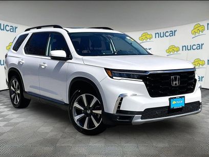 Used 2025 Honda Pilot Touring