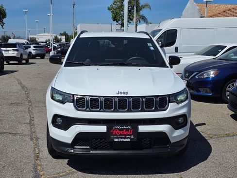 Certified 2024 Jeep Compass Latitude AWD/4WD image 2