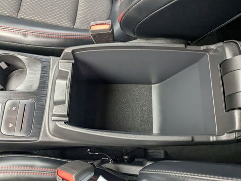 Used 2025 Ford Escape ST-Line image 28