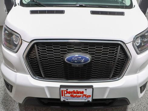 Used 2023 Ford Transit 350 XLT image 4