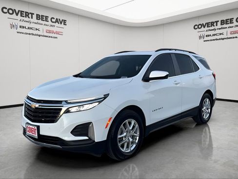 Used 2023 Chevrolet Equinox LT image 3