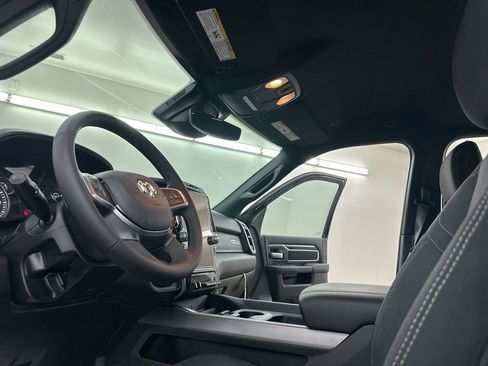 New 2026 RAM 2500 Big Horn AWD/4WD image 27