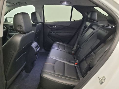 Used 2022 Chevrolet Equinox Premier AWD/4WD image 18