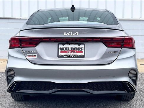 Used 2023 Kia Forte GT-Line w/ GT-Line Premium Package image 5