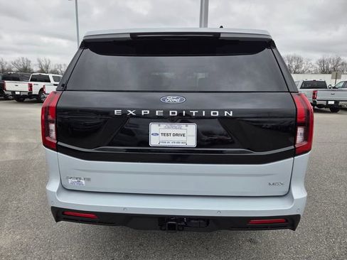 New 2026 Ford Expedition Max Active image 10