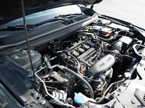 Used 2023 Honda Accord EX image 31